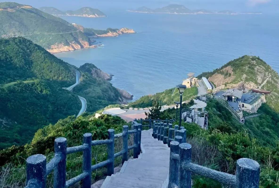 wedding ring viewing platforms